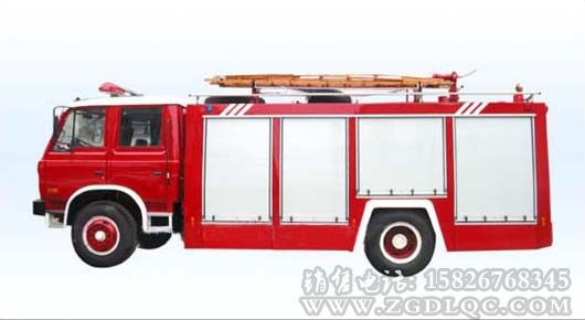 東風(fēng)145水罐消防車